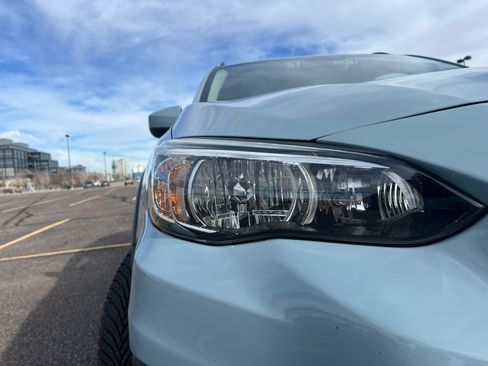 Used 2018 Subaru Crosstrek 2.0i Premium w/ Eyesight System image 11