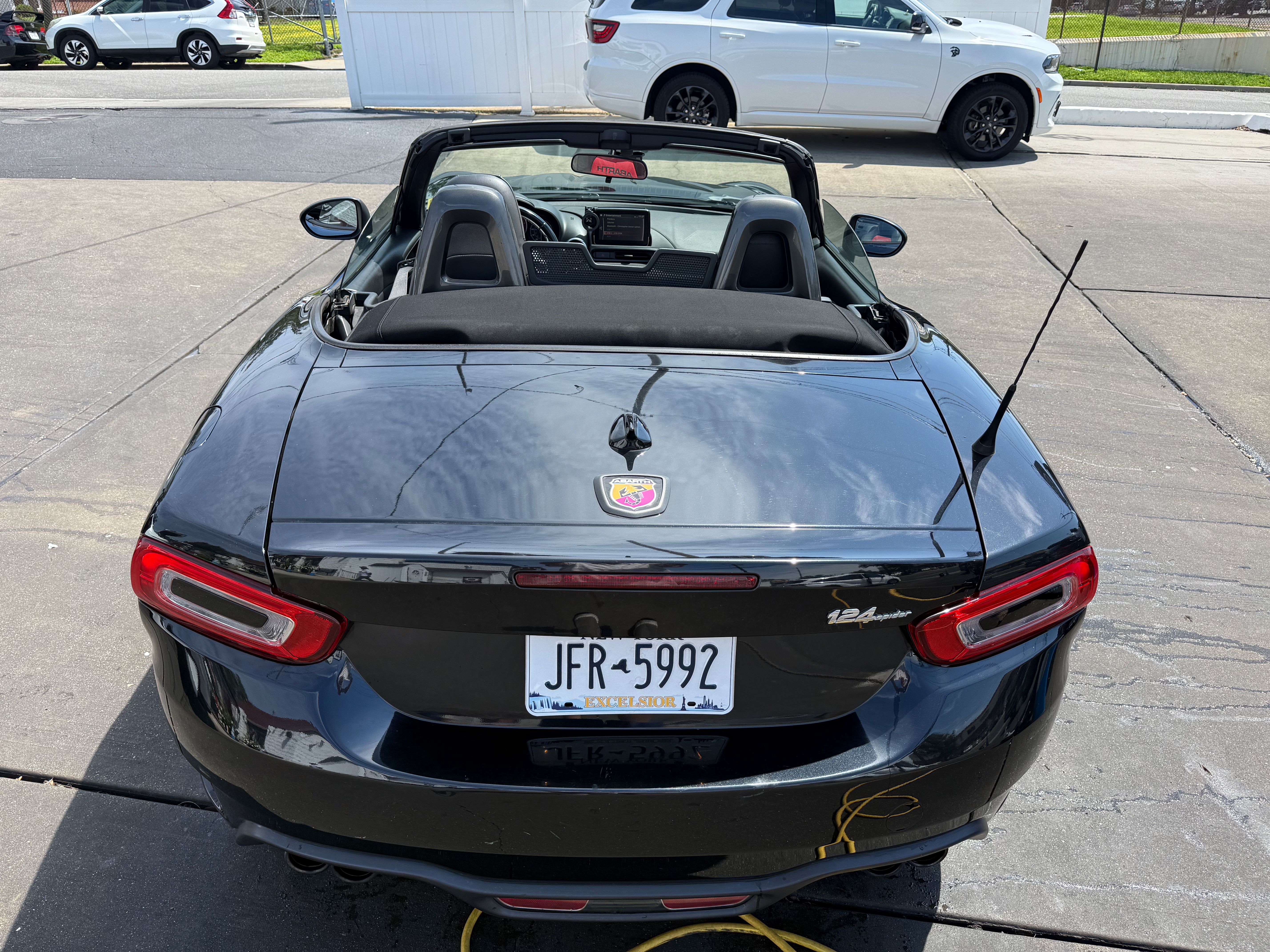 Used 2018 FIAT 124 Spider Abarth RWD image 12