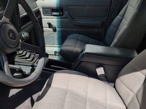 Used 1994 Jeep Cherokee Sport image 12