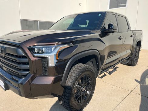 Used 2025 Toyota Tundra Limited image 2