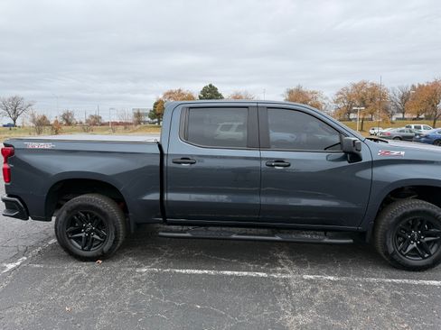 Used 2020 Chevrolet Silverado 1500 LT Trail Boss image 9