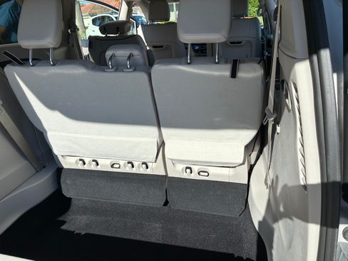 Used 2019 Chrysler Pacifica Limited w/ Tire & Wheel Group image 21