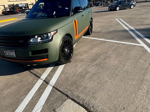 Used 2017 Land Rover Range Rover image 4