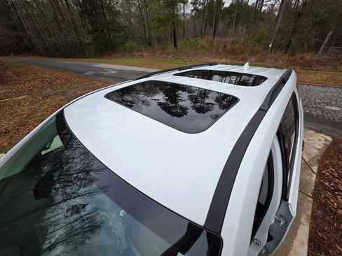 Used 2018 Chevrolet Traverse Premier w/ Redline Edition image 10