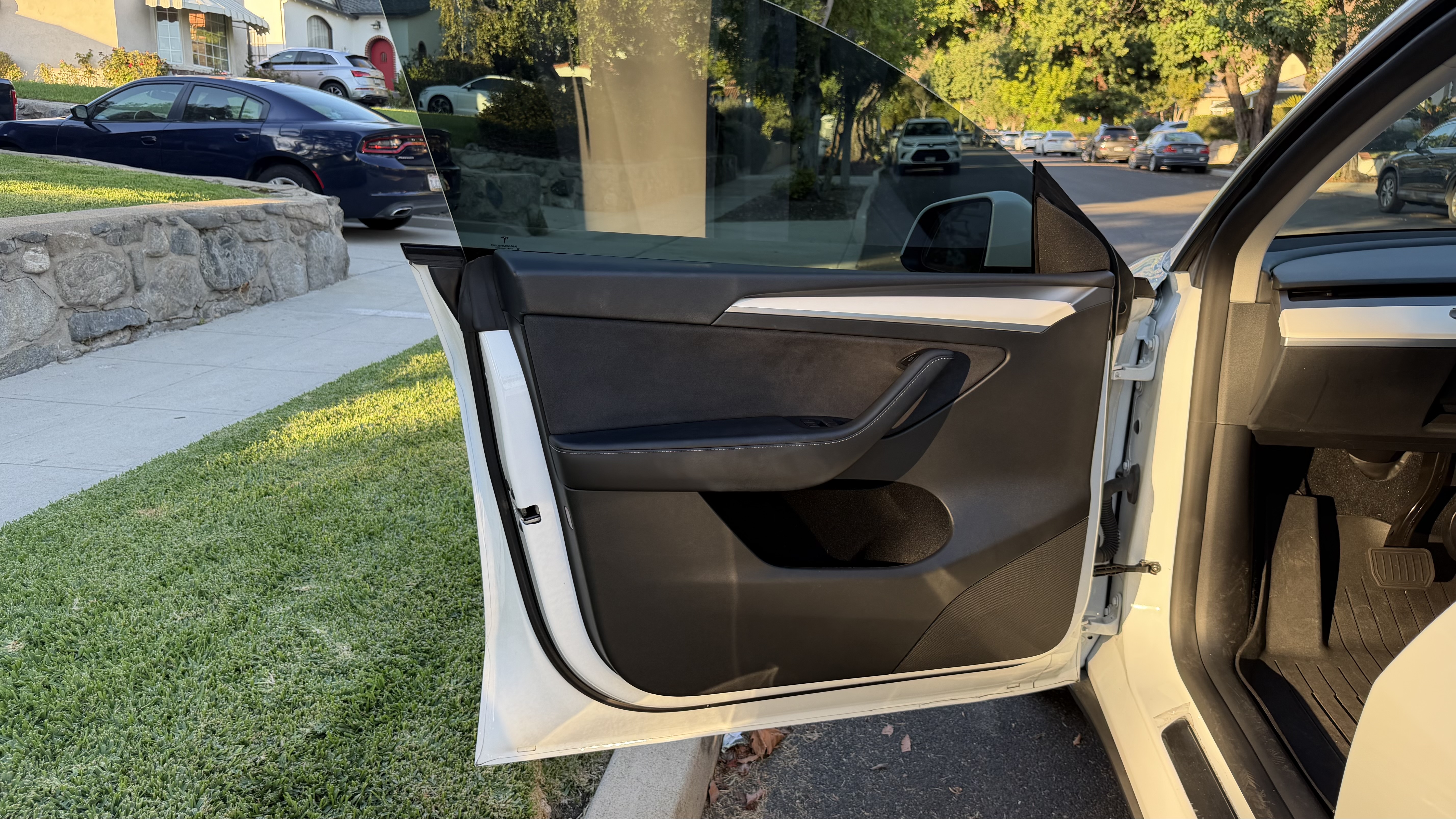 Used 2023 Tesla Model Y Long Range AWD/4WD image 18
