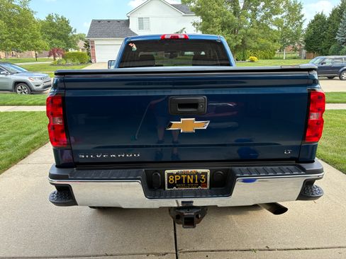 Used 2017 Chevrolet Silverado 2500 LT AWD/4WD image 4