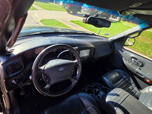 Used 2001 Ford F150 Harley-Davidson image 11