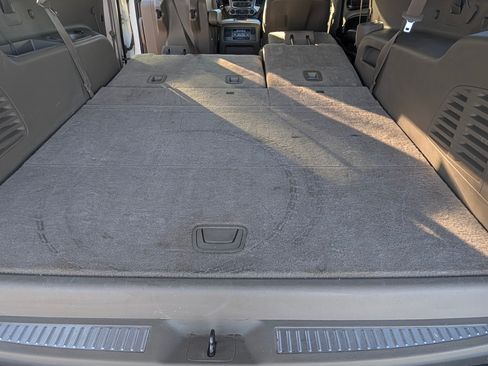 Used 2015 Chevrolet Suburban LTZ image 12