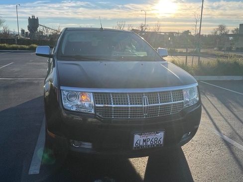 Used 2010 Lincoln MKX 2WD image 1