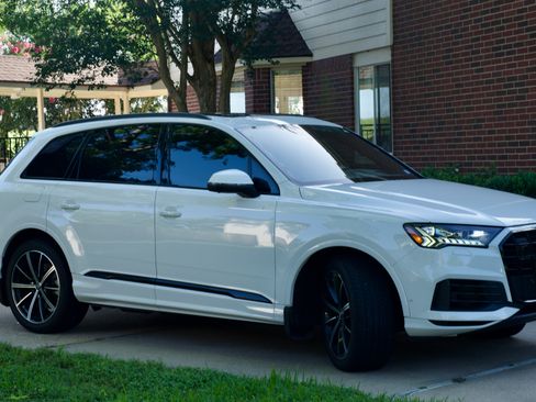 Used 2020 Audi Q7 3.0T Prestige AWD/4WD image 12