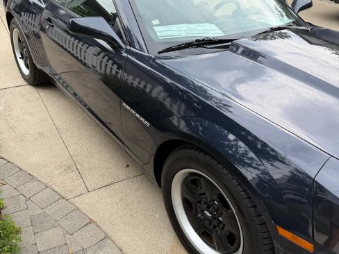 Used 2013 Chevrolet Camaro LS RWD image 4