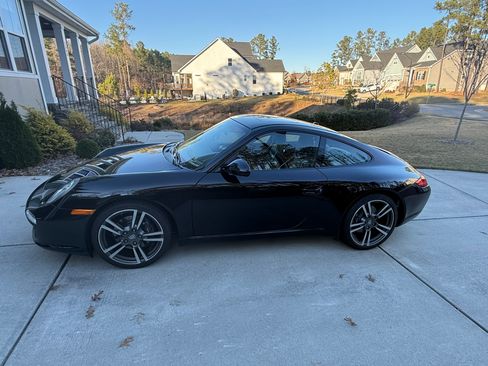 Used 2012 Porsche 911 Carrera Black Edition image 2