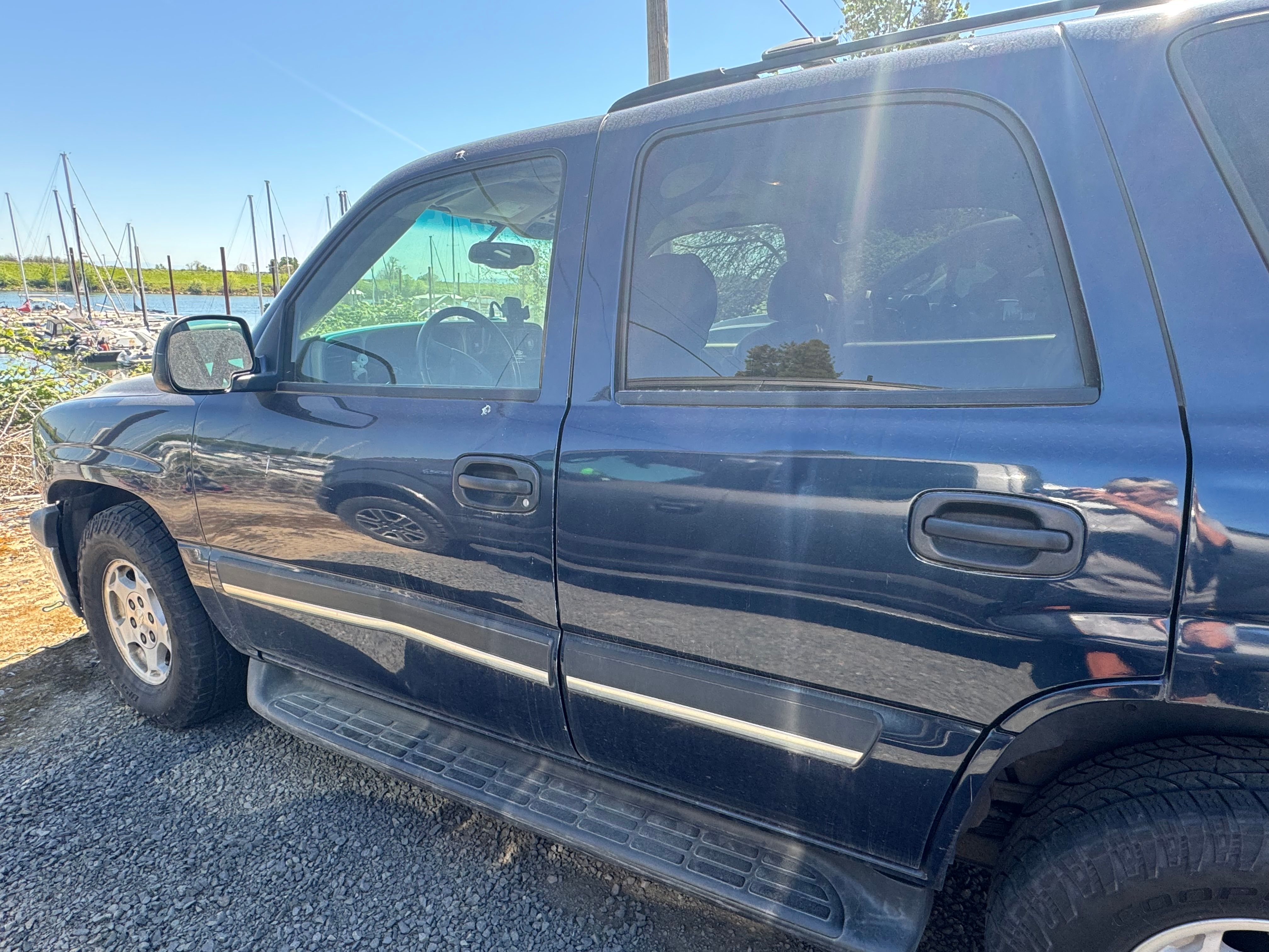 Used 2004 Chevrolet Tahoe LS w/ Preferred Equipment Group RWD image 1