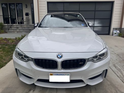Used 2016 BMW M3 RWD image 2