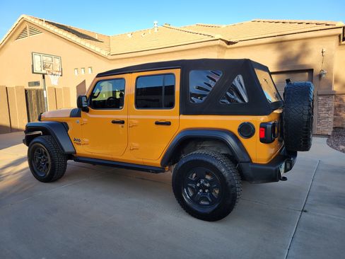 Used 2021 Jeep Wrangler Unlimited Sport image 4