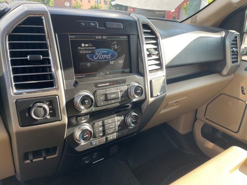 Used 2015 Ford F150 Lariat w/ Equipment Group 501A Mid image 10