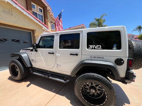 Used 2018 Jeep Wrangler Unlimited Rubicon image 4