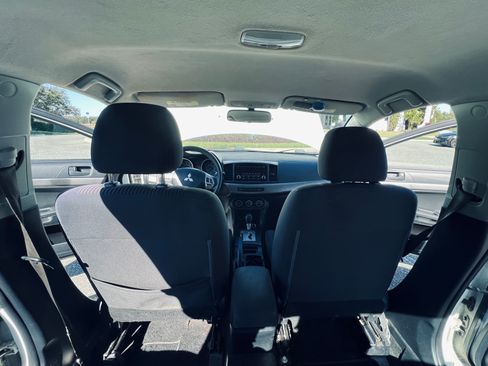 Used 2014 Mitsubishi Lancer ES image 10