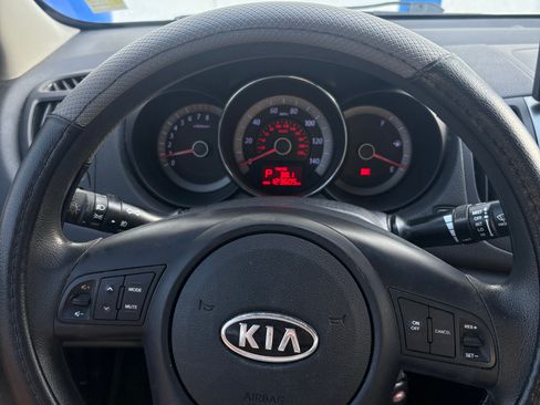 Used 2013 Kia Forte EX image 12