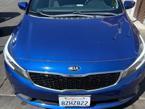 Used 2017 Kia Forte LX FWD image 4