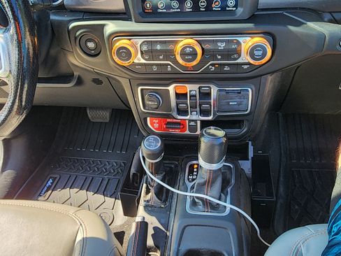 Used 2021 Jeep Gladiator Mojave w/ Dual Top Group image 27