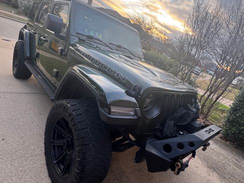 Used 2021 Jeep Wrangler Unlimited Rubicon image 2