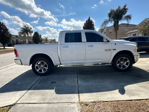 Used 2014 RAM 1500 Laramie image 5