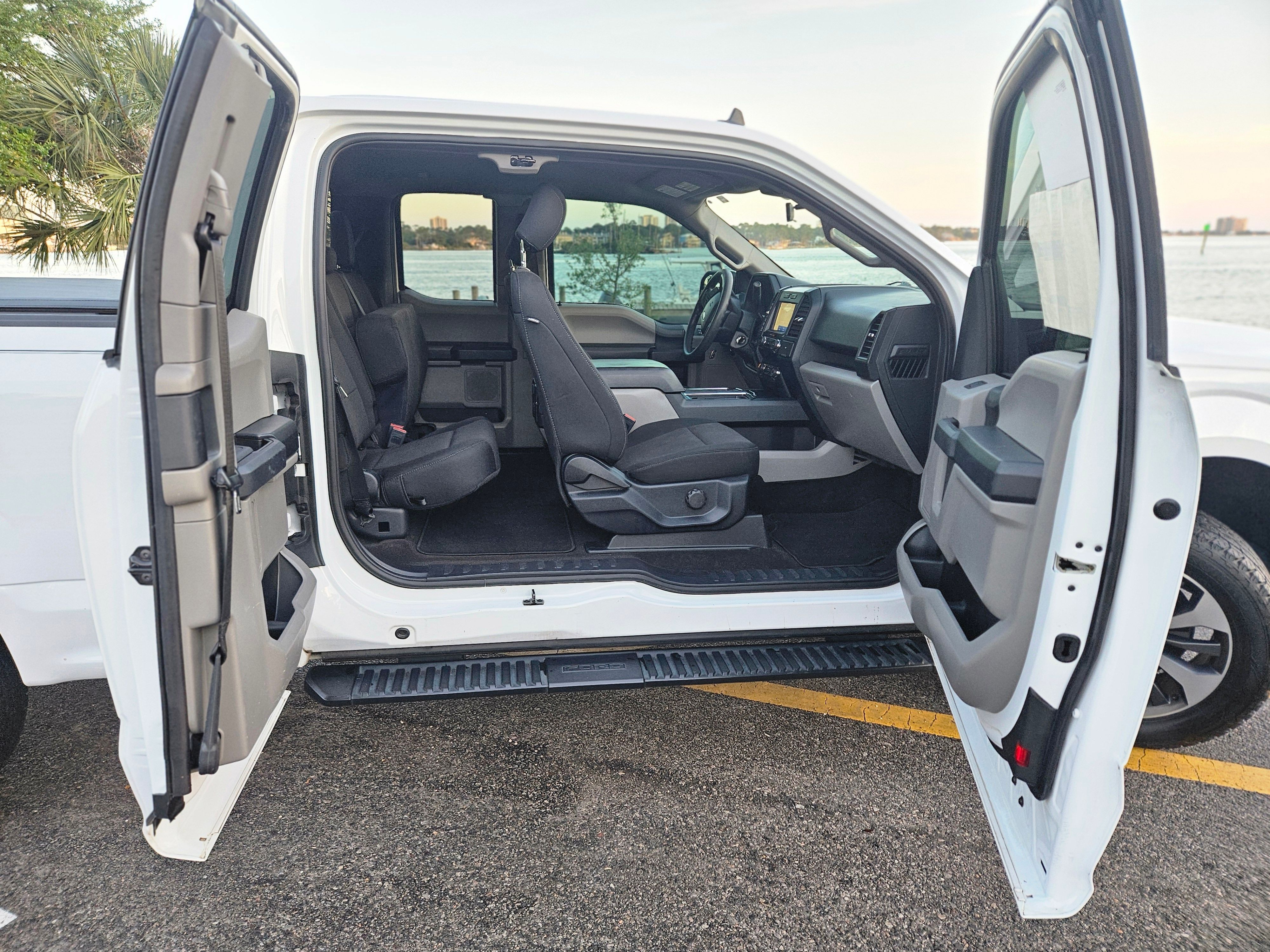 Used 2020 Ford F150 XL w/ Equipment Group 101A Mid RWD image 5
