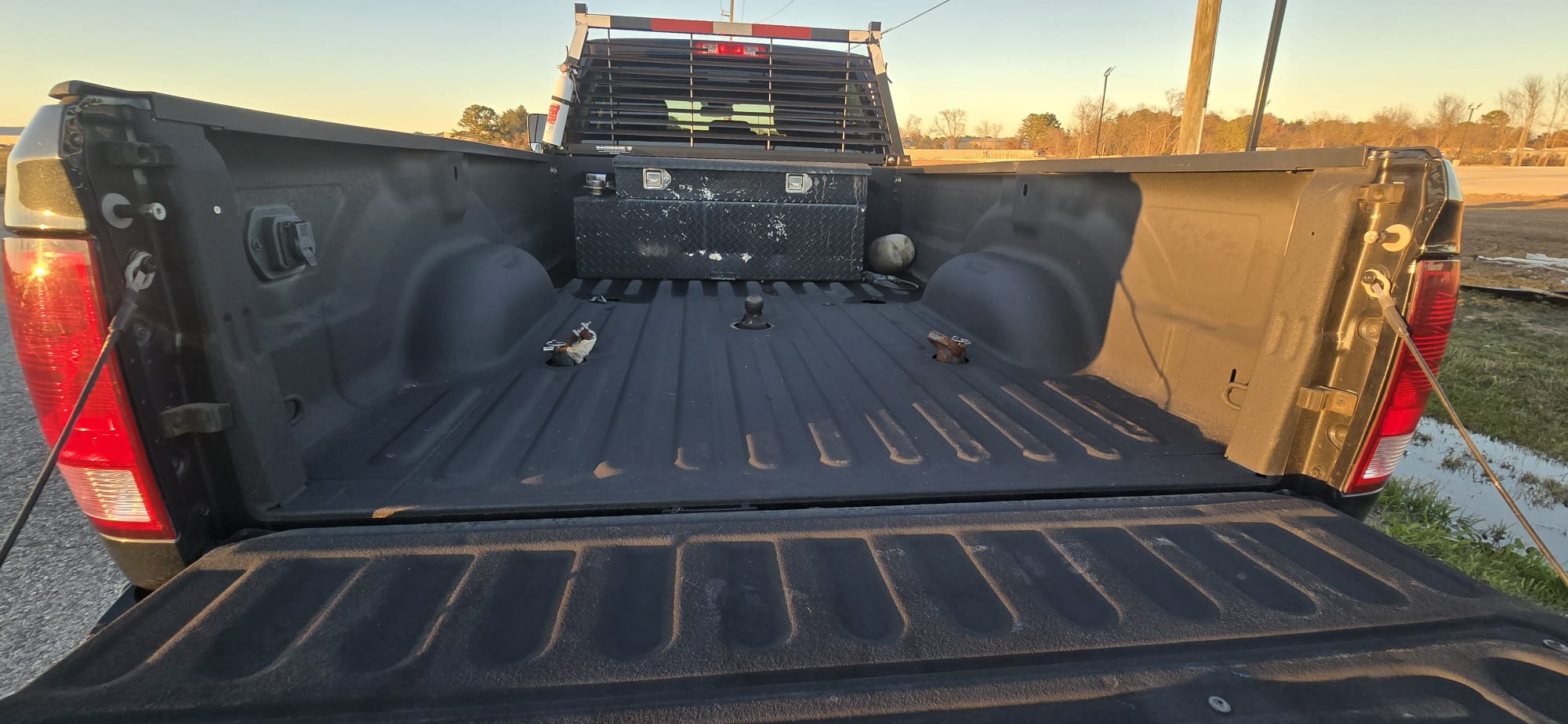 Used 2018 RAM 3500 Tradesman w/ Popular Equipment Group RWD image 11