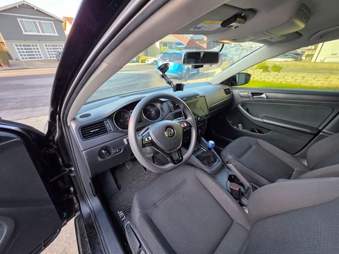 Used 2016 Volkswagen Jetta S image 10