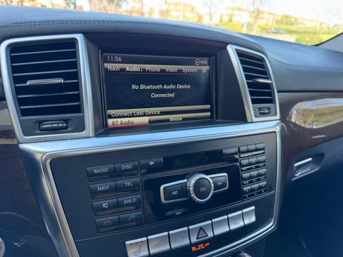 Used 2014 Mercedes-Benz GL 450 4MATIC image 12