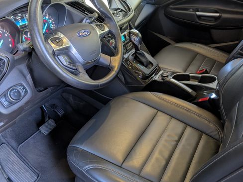 Used 2016 Ford Escape Titanium image 5