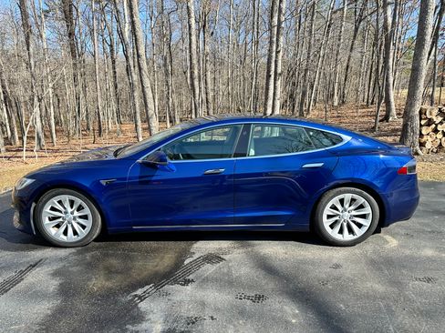 Used 2018 Tesla Model S 100D image 9