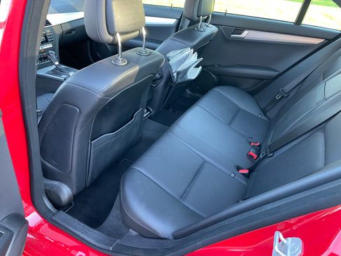 Used 2014 Mercedes-Benz C 300 4MATIC Sedan image 10