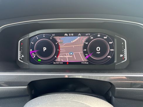 Used 2022 Volkswagen Tiguan SEL R-Line AWD/4WD image 12