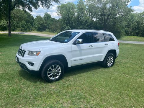 Used 2014 Jeep Grand Cherokee Limited w/ Trailer Tow Group IV RWD image 1