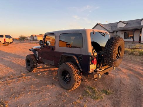 Used 2005 Jeep Wrangler Unlimited image 2