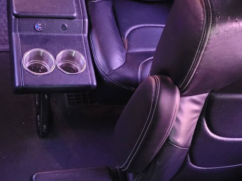 Used 2018 Ford Transit 350 XLT image 22