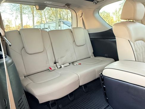 Used 2021 Nissan Armada Platinum w/ Captain's Chairs Package image 15