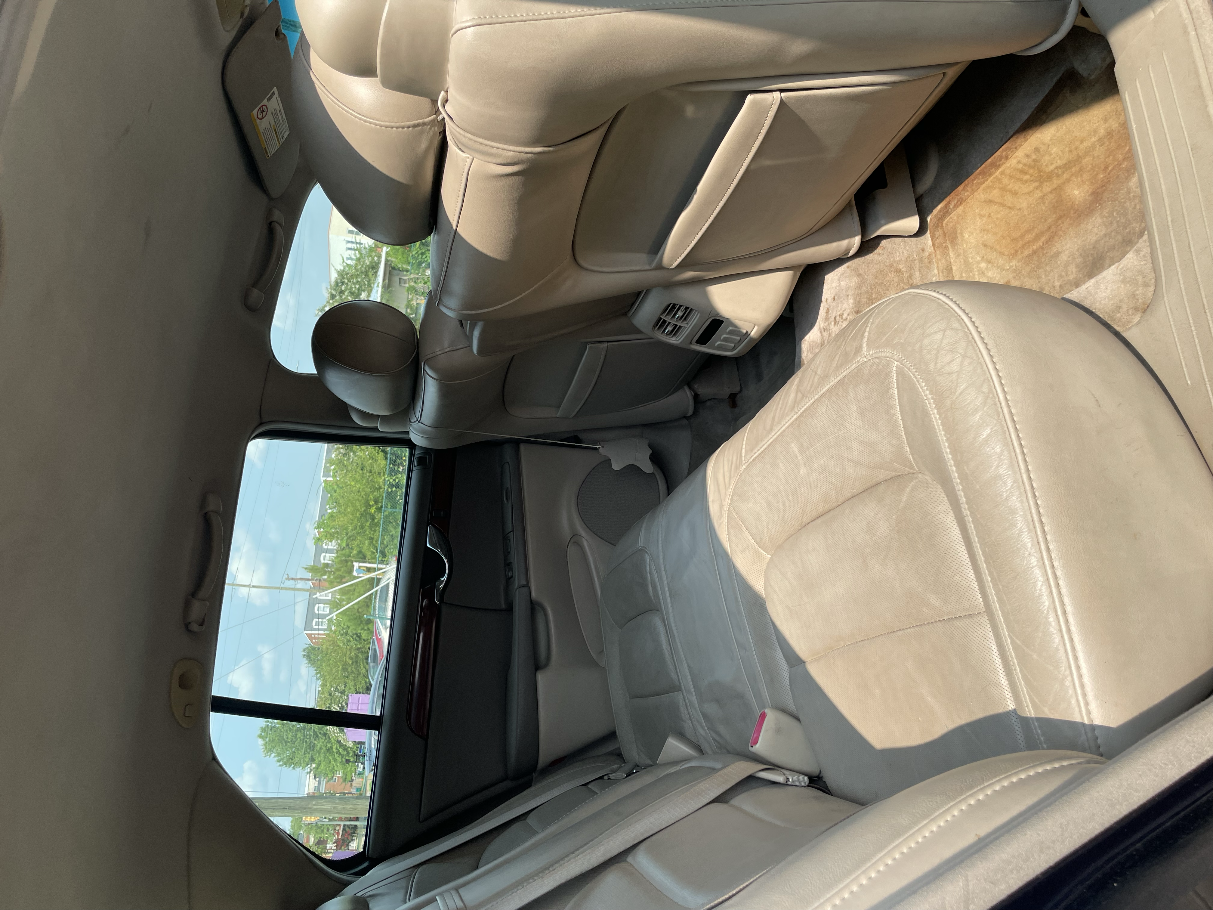 Used 2004 Cadillac De Ville w/ Equipment Group FWD image 10