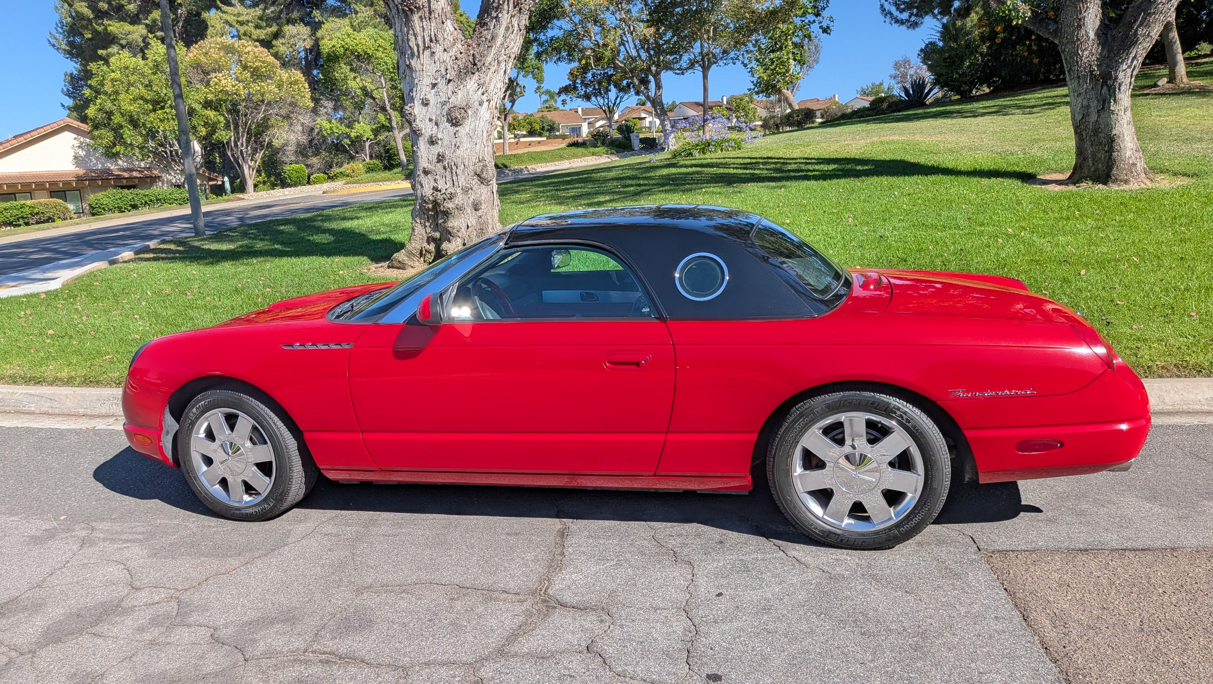 Used 2002 Ford Thunderbird RWD image 1