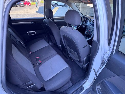 Used 2012 Chevrolet Captiva Sport LS image 13