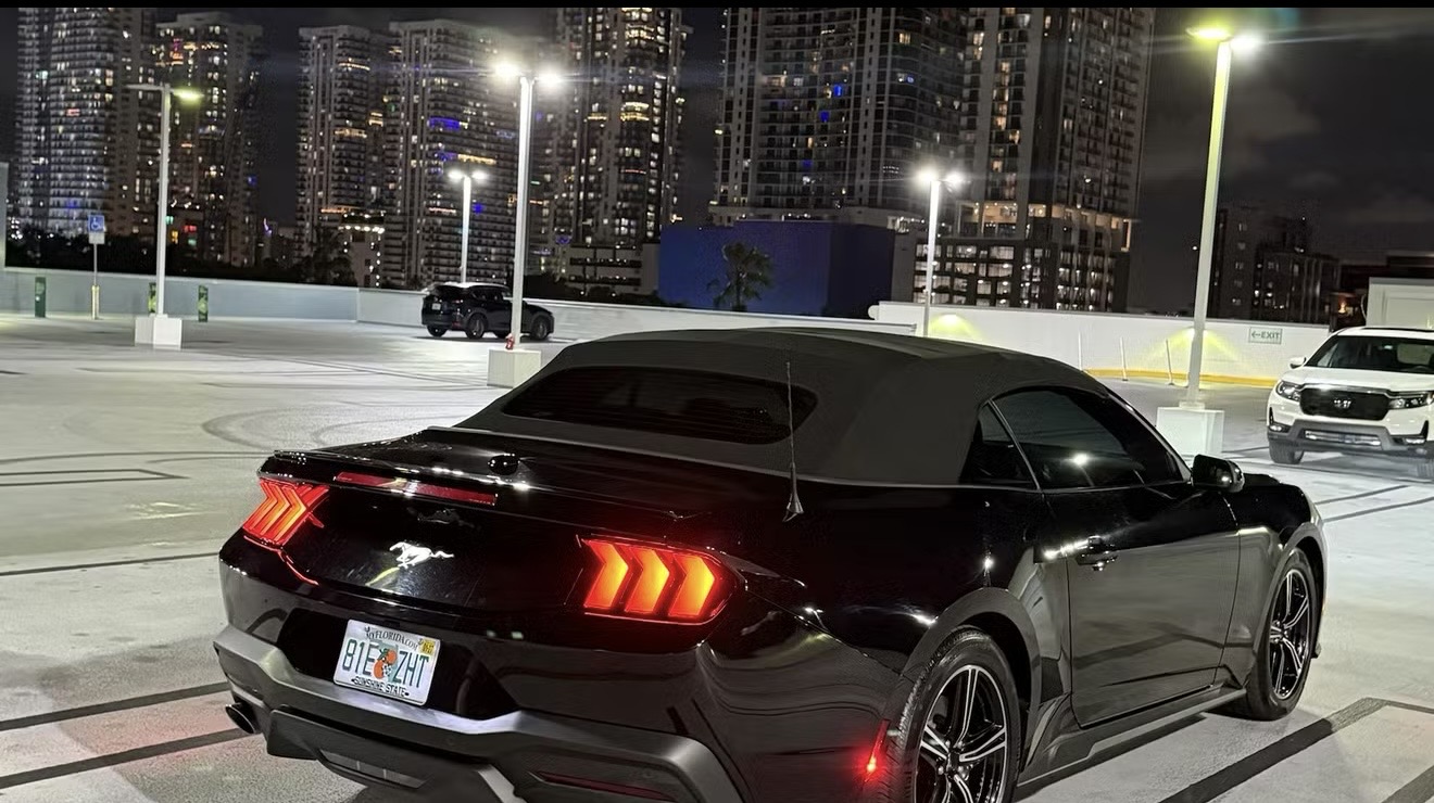 Used 2024 Ford Mustang Premium RWD image 8