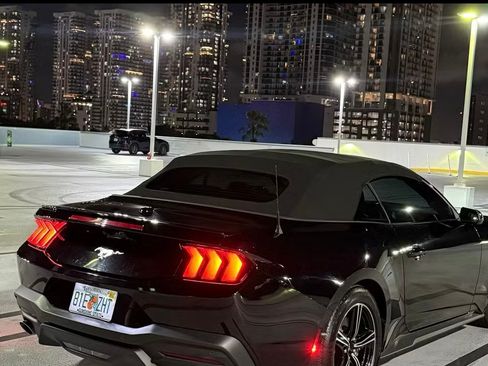 Used 2024 Ford Mustang Premium RWD image 8