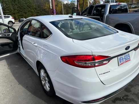 Used 2018 Ford Fusion S image 8