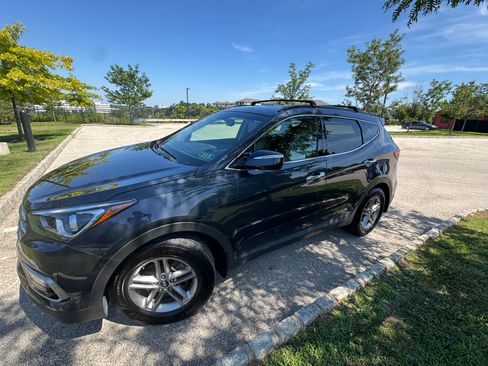 Used 2018 Hyundai Santa Fe Sport w/ 2.4L Value Package 02 AWD/4WD image 5