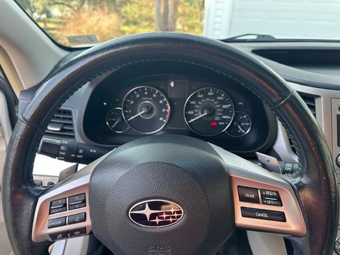 Used 2012 Subaru Outback 2.5i Premium AWD/4WD image 19