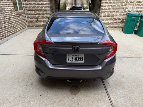 Used 2020 Honda Civic Sport image 9