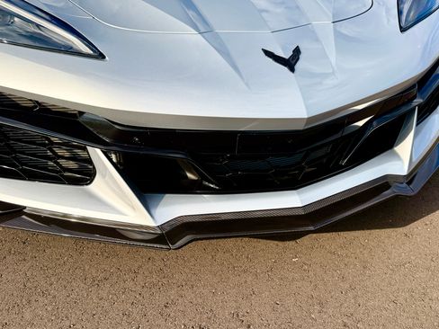 Used 2026 Chevrolet Corvette Z06 RWD image 9