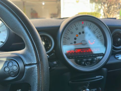 Used 2014 MINI Cooper Clubman S image 11